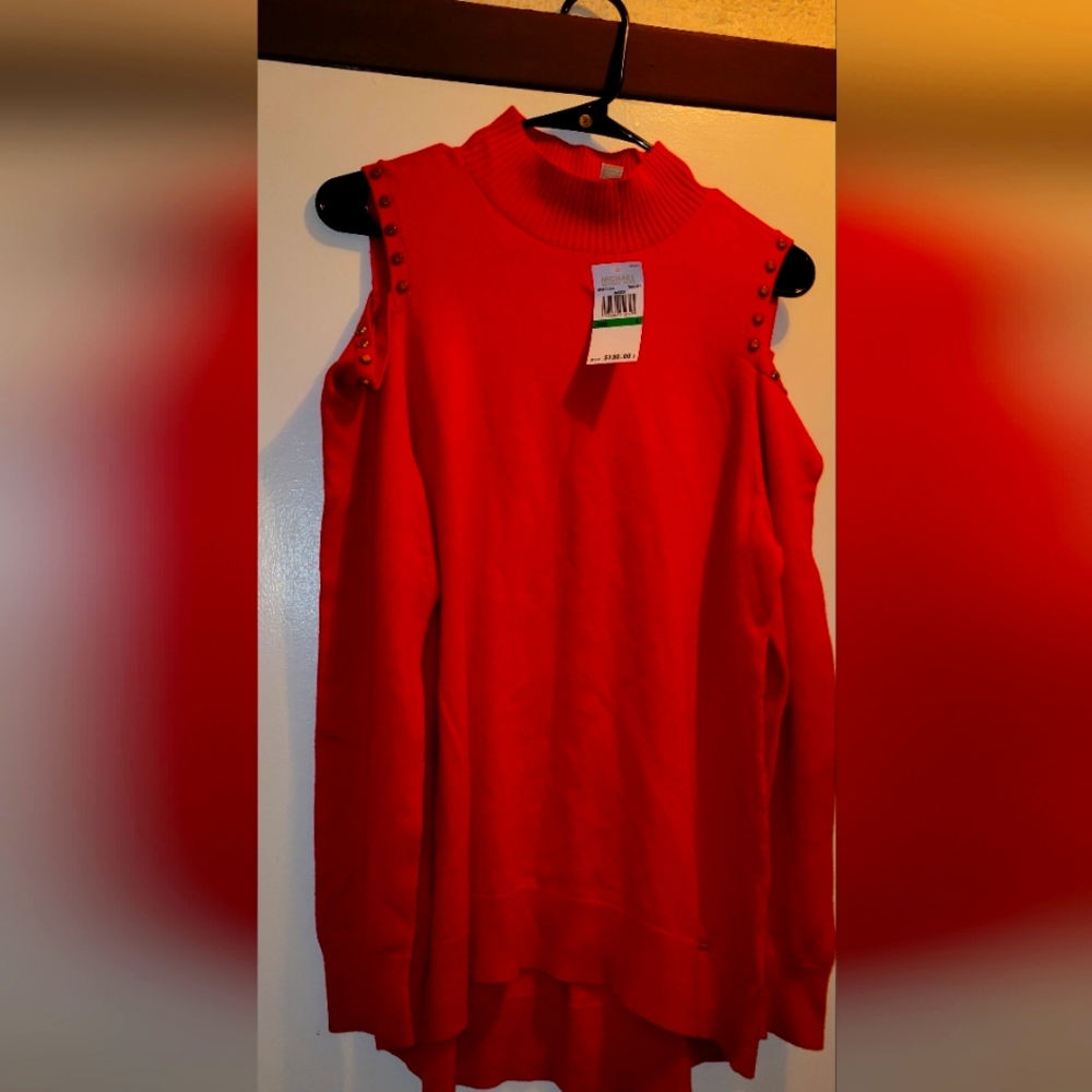 Michael kors cold shoulder shirt lge